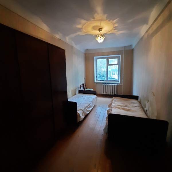 Фото №1162 Продаётся 2 кон. кв-ра, ул. Попова, р-н Храма.