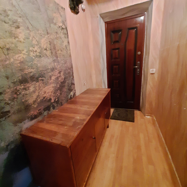 Фото №1162 Продаётся 2 кон. кв-ра, ул. Попова, р-н Храма.