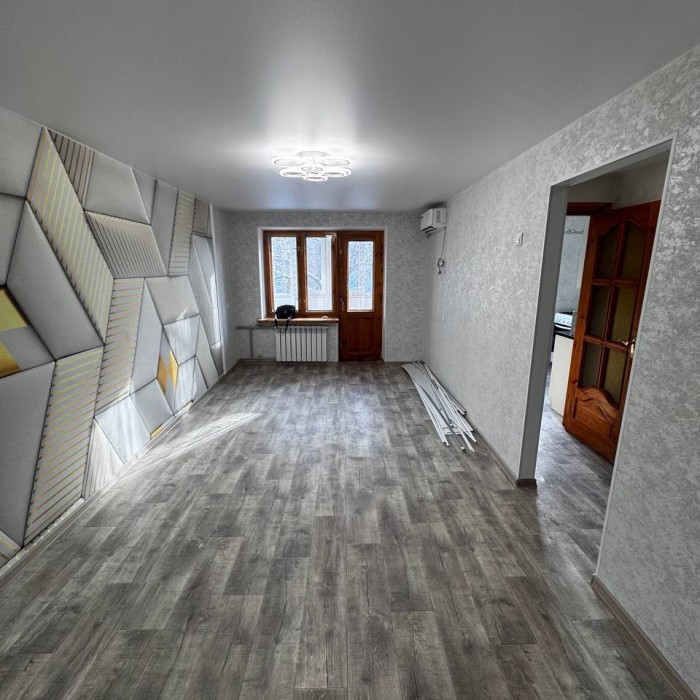 Фото Продам в самом ЦЕНТРЕ 2-х комнатную квартиру ул. Коцюбинского, д. 6. в доме ресторан ДИНАСТИЯ.