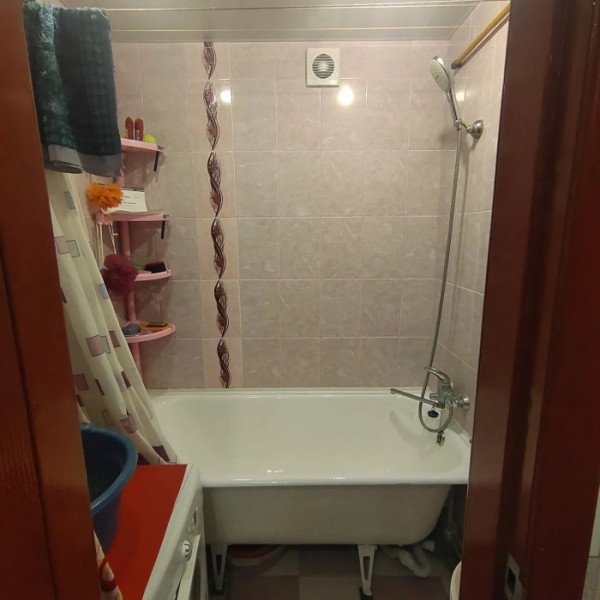 Фото № 7187 Продам 2х комн. квартиру в р-не ЗАГСа