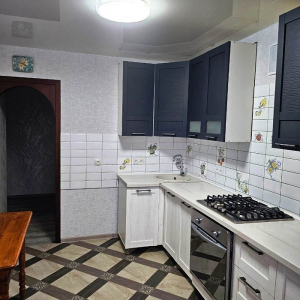 Фото № 6935 Продам 3х комн. квартиру в р-не маг. "Талисман"