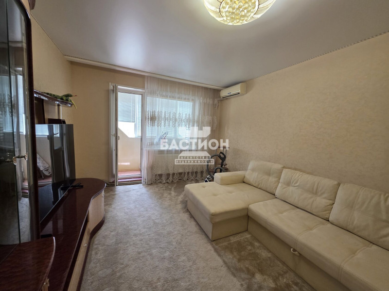 Продаётся двухкомнатная квартира, 56 м²