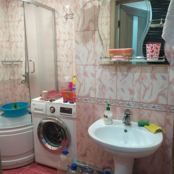 Фото № 6319 Продам 2х комн. квартиру в р-не СМ "Айсберг"