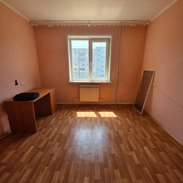Фото Продам 2-х комн квартиру с АО в г Луганск кв Заречный
