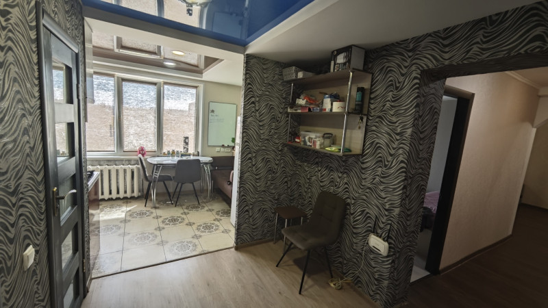 Фото №886 Продается 2-х комнатная квартира по ул. Ленина, район Торгового центра