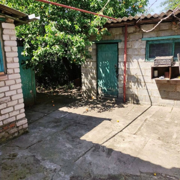 Продам дом ЦЕНТР ЛУГАНСКА ул. Сосюры