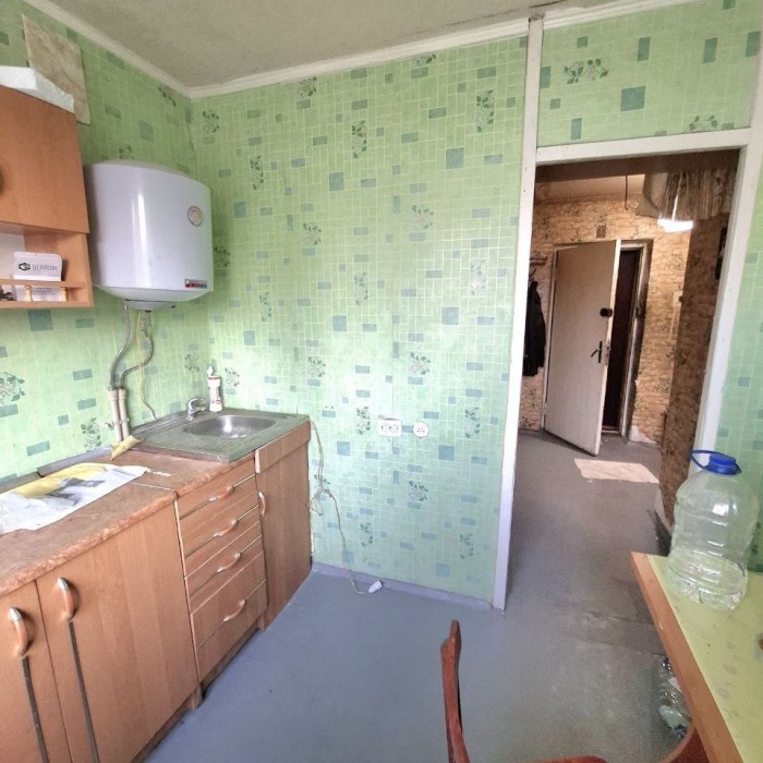 Фото Продам 1-к квартиру в Луганске на кв. Шевченко.