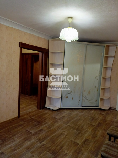 2-комнатная квартира, улица 395-Шахтерской Дивизии , 4 , ID: 1917441