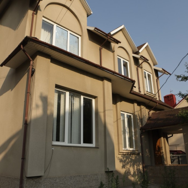 Фото Продам дом 600 м2 в городе Луганск улица Буденного