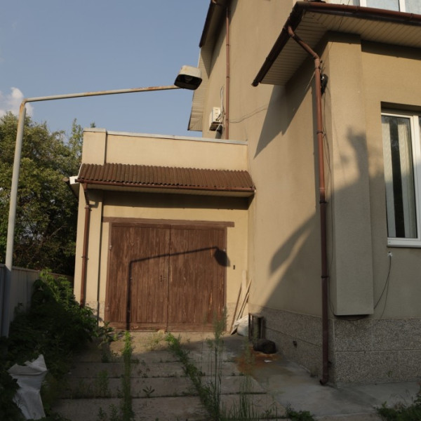 Фото Продам дом 600 м2 в городе Луганск улица Буденного