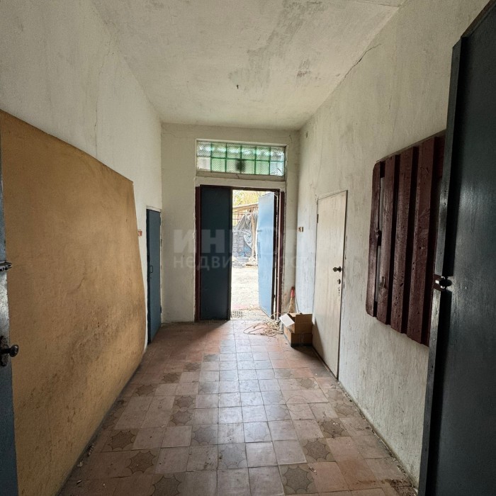 Фото База- 306м2, 9-й Лутугинский проезд